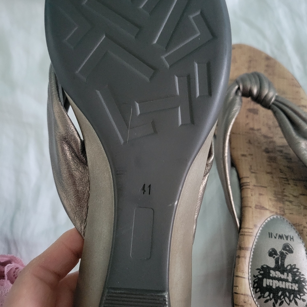 Sandals - Picture 2 of 2